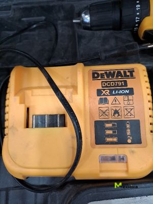 Шуруповерт акумуляторний DeWalt DCD 791 (Копія)