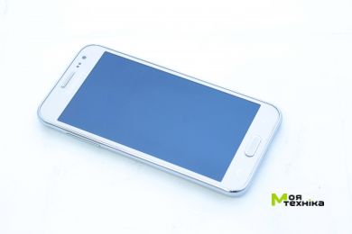 Мобільний телефон Samsung J200 Galaxy J2