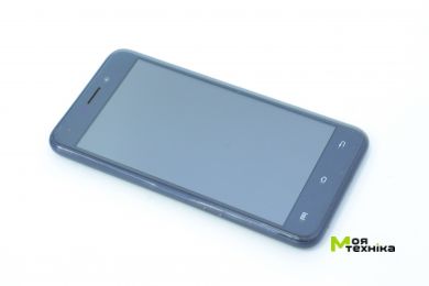 Мобільний телефон Nomi i5014 EVO M4