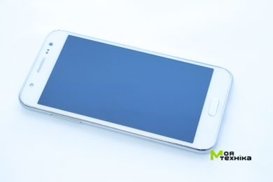 Мобільний телефон Samsung J500 Galaxy J5 2015